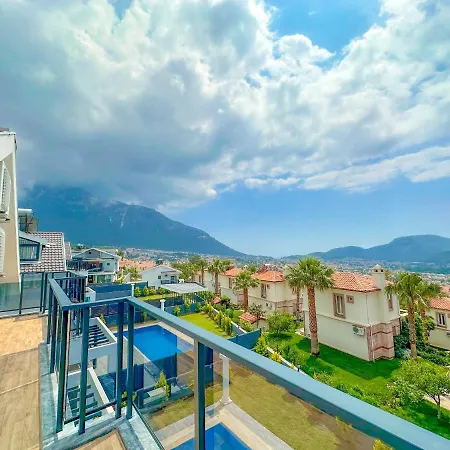 Nokta Park K 4+1 Villa, Oezel Havuzlu فيلة